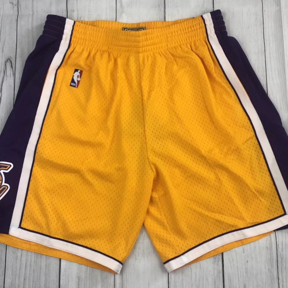New Lakers Shorts Size Medium Men's M Mitchell & Ness Kobe Shaq Throwback